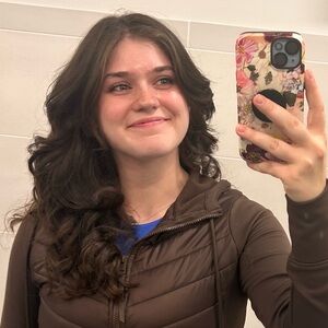 Meet your Posher, Jessica